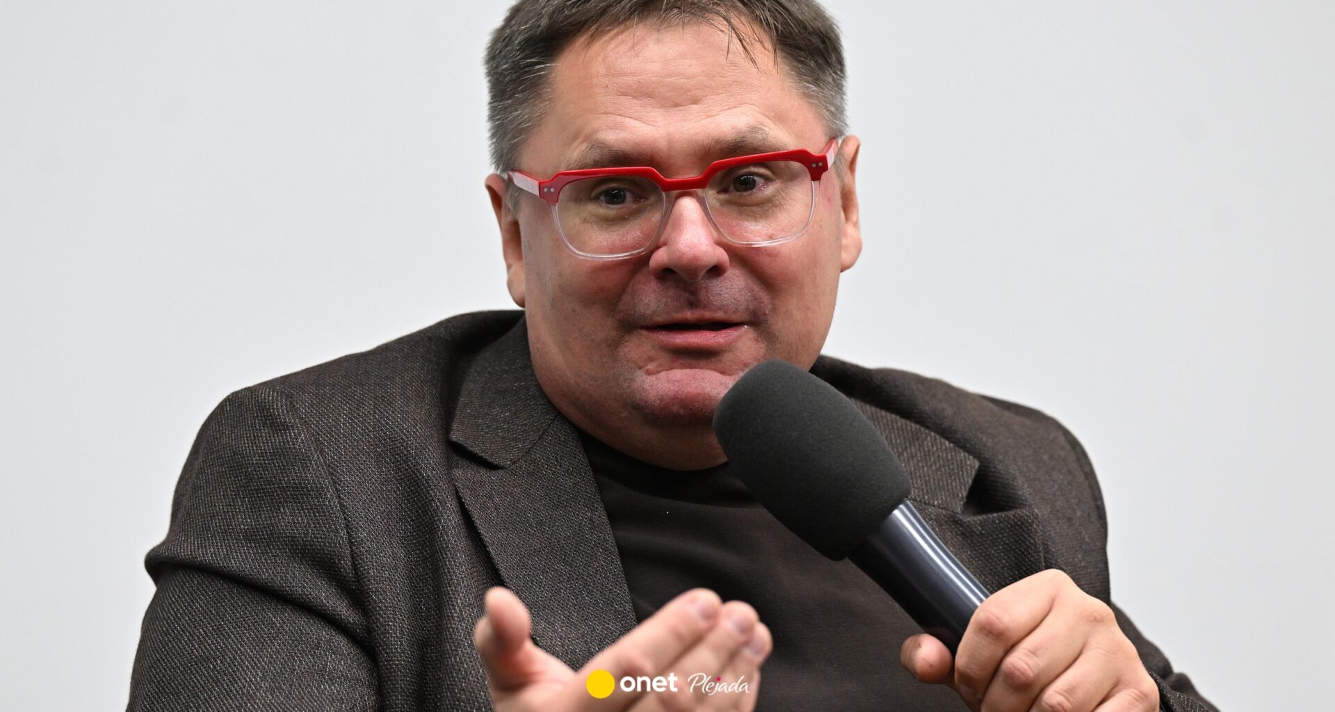 Tomasz Terlikowski pokazał zdjęcie z matury i wywołał zamieszanie. "Jak trzeci brat Kaczyńskich"