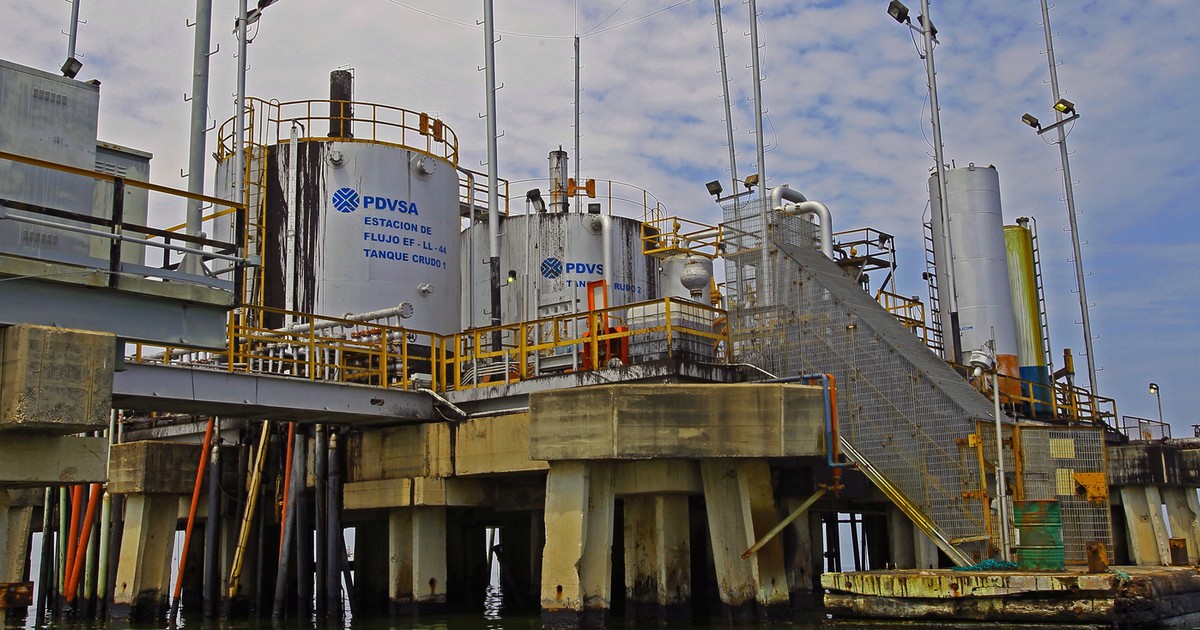 Ropa z Wenezueli kusi światowych graczy. "Uważnie monitorujemy sytuację"