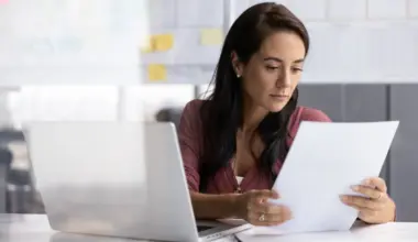 Etatowcy stracą na wprowadzonych zmianach. Czy o to chodziło?