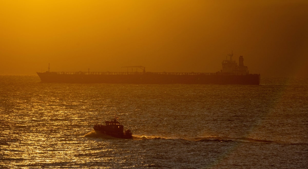 Flota cieni szuka nowych sposób na ominięcie sankcji (źródło: PAP/DPA/Stefan Sauer)