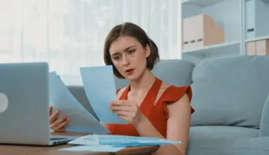 Dłuższy urlop i okres wypowiedzenia. Staż nie tylko z umową o pracę