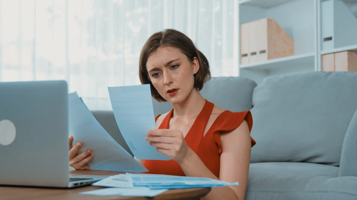 Dłuższy urlop i okres wypowiedzenia. Staż nie tylko z umową o pracę