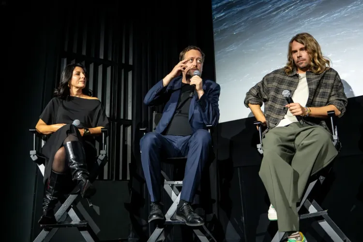 Jan Holoubek (w środku) nakręcił western osadzony na wschodzie Polski pod niemiecką okupacją. W filmie zagrają m.in. Robert Więckiewicz i Joanna Kulig.  