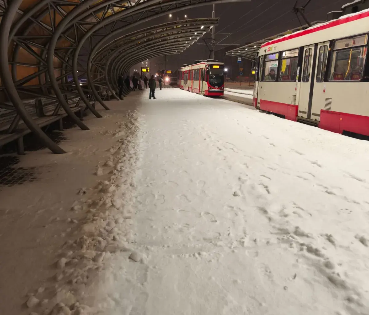 [Raport czytelnika] Za ślisko dla tramwaju - Trojmiasto.pl