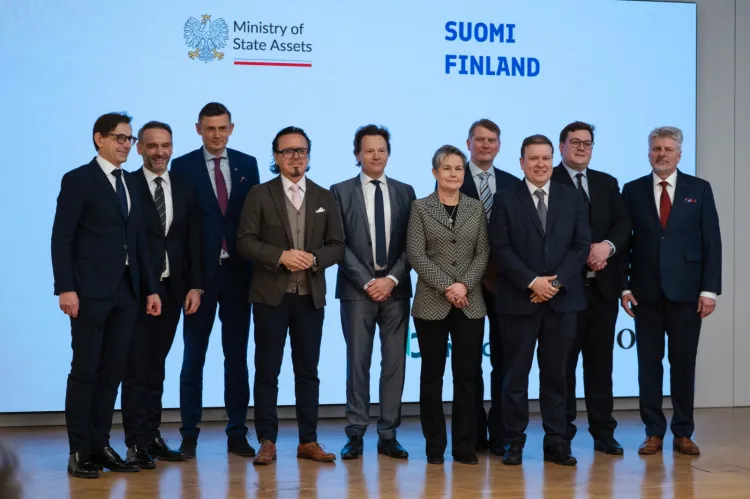 W Ministerstwie Aktywów Państwowych Orlen podpisał porozumienia o współpracy z trzema fińskimi partnerami w zakresie produkcji i dostaw wodoru odnawialnego oraz jego pochodnych.