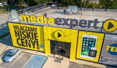 Biegiem do Media Expert po nowego smartfona w super ofercie. Akcja długo nie potrwa