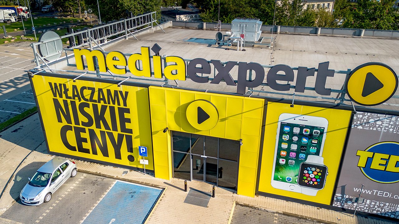 Biegiem do Media Expert po nowego smartfona w super ofercie. Akcja długo nie potrwa