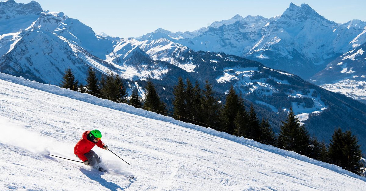 To kolejny tragiczny weekend na alpejskich stokach narciarskich. Zginęły co najmniej trzy osoby (zdj. symboliczne)