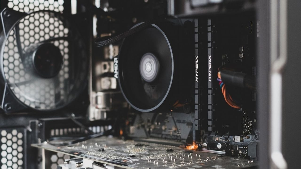 Rok 2026 będzie bolesny dla graczy. Eksperci wieszczą kryzys i koniec taniego składania komputerów