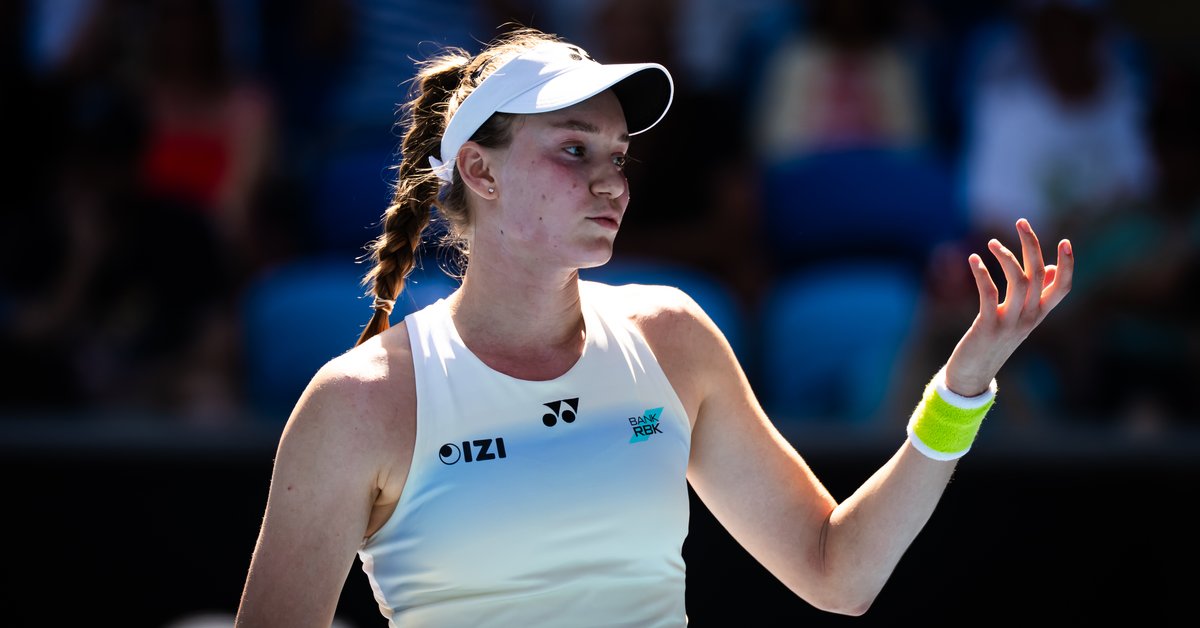 W takim stroju Aryna Sabalenka pojawiła się na korcie. Zareagował jej partner