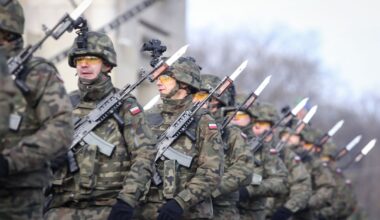 Polacy przeciwni tymczasowemu podatkowi. Zdecydowane "nie" [SONDAŻ] - Onet