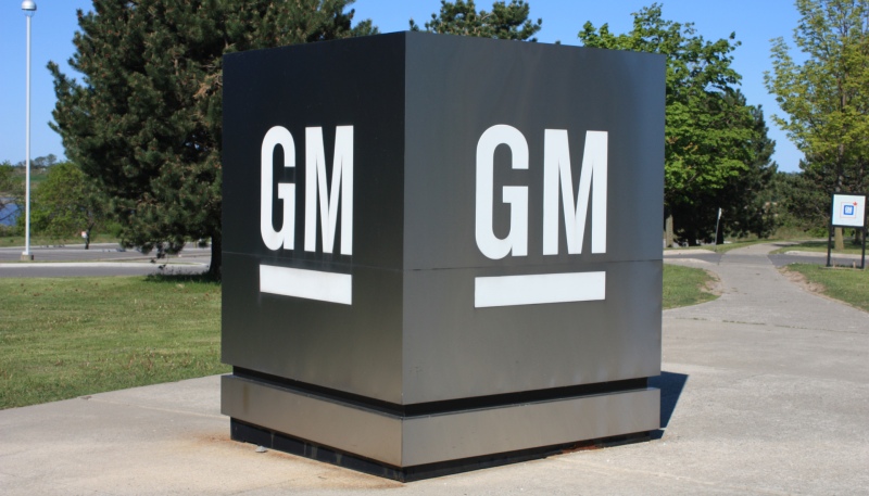 GM mocno ogranicza produkcję elektryków - Filary Biznesu