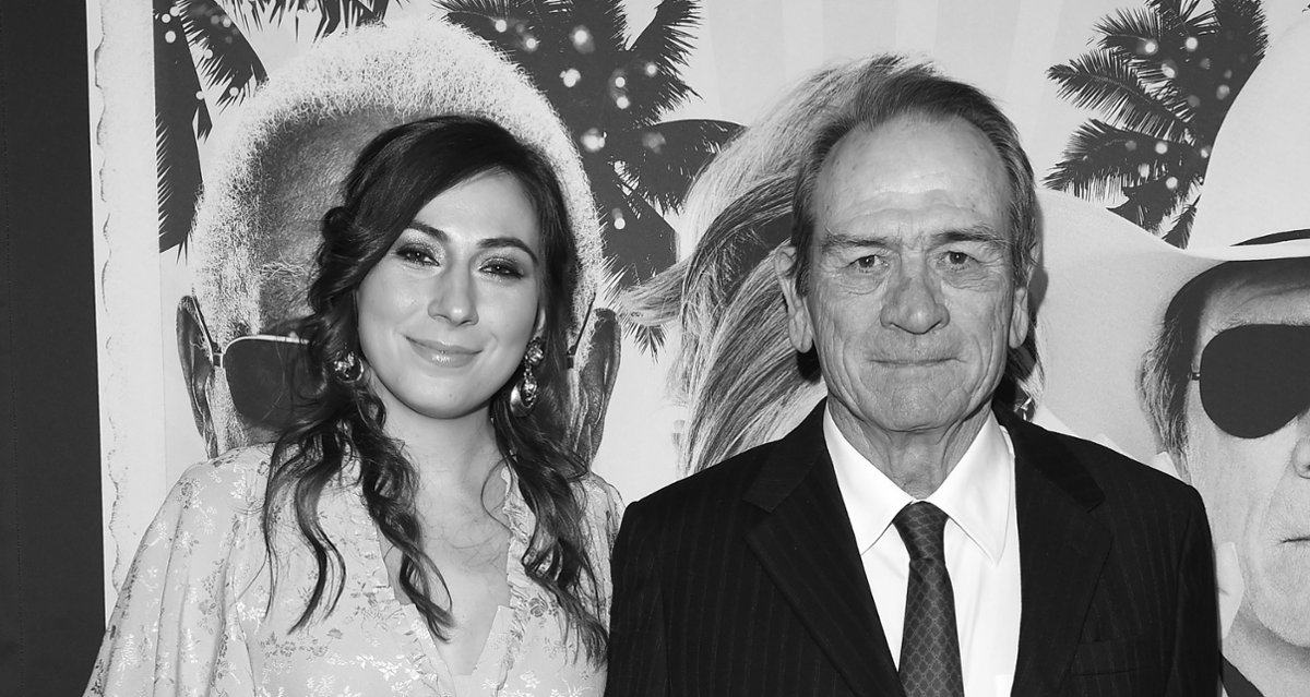 Victoria Jones zmarła w wieku 34 lat. Jej ojcem był Tommy Lee Jones