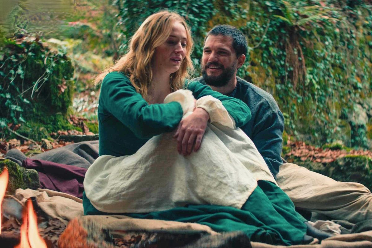 Czy to Jon Snow i Sansa Stark? Gwiazdy "Gry o tron" w horrorze "The Dreadful"