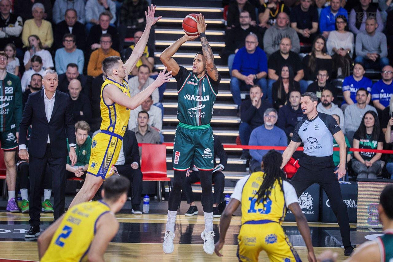 Demolka. Beneiaminek zderzył się z murem