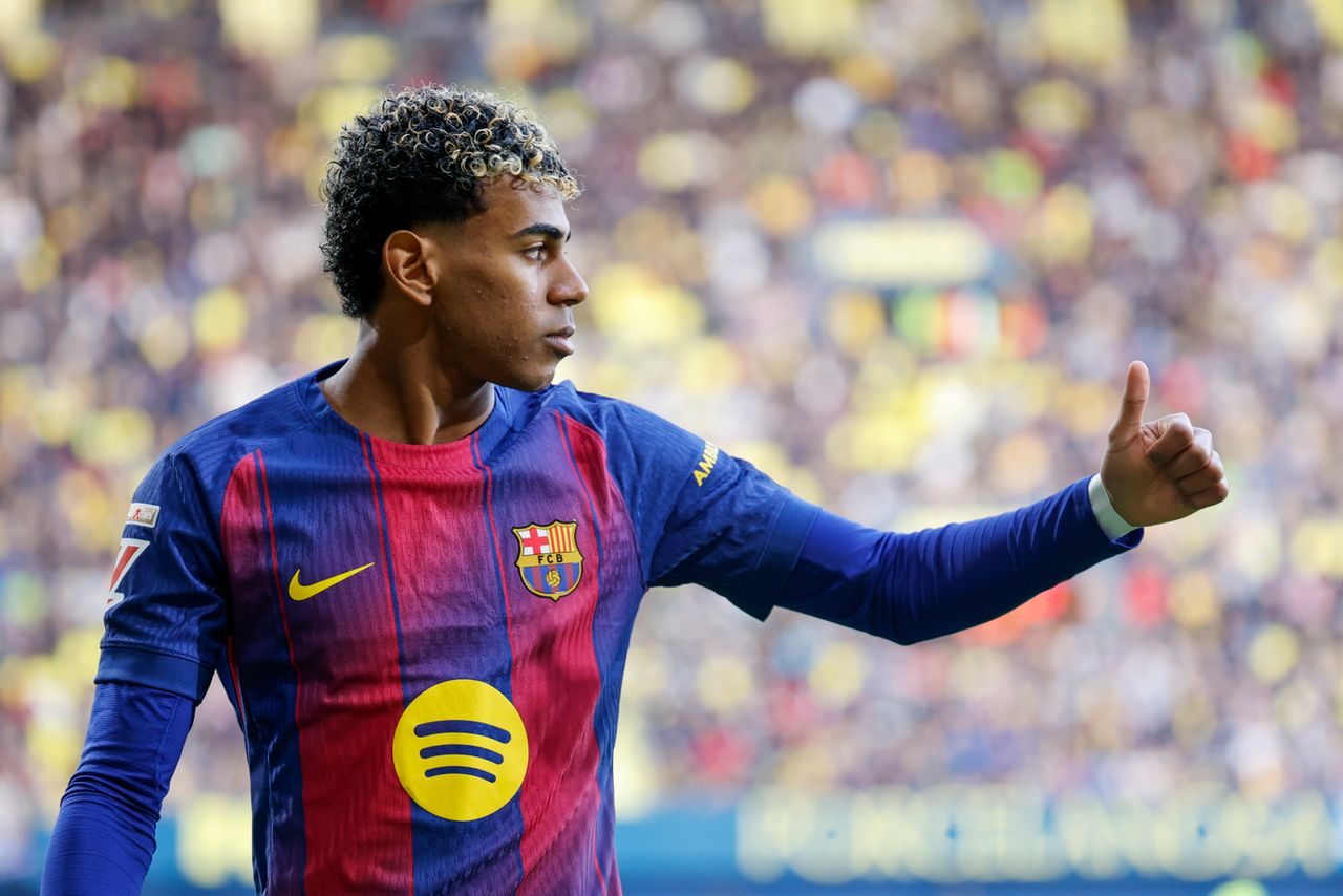 Koniec chwil grozy w Barcelonie. Gwiazdor wyszedł na boisko