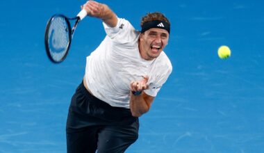 Kłopoty na otwarcie zeszłorocznego finalisty. Pierwszy rozstawiony za burtą