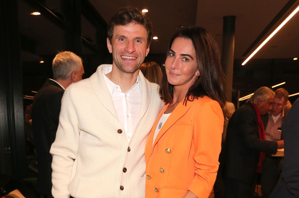 Po transferze gwiazdora Bayernu nie przeprowadziła się z nim. Tłumaczy dlaczego