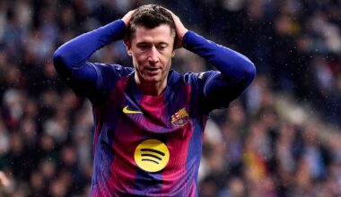 Aż huczy od plotek o Lewandowskim. Media: "Naciskają na odejście" - SportoweFakty