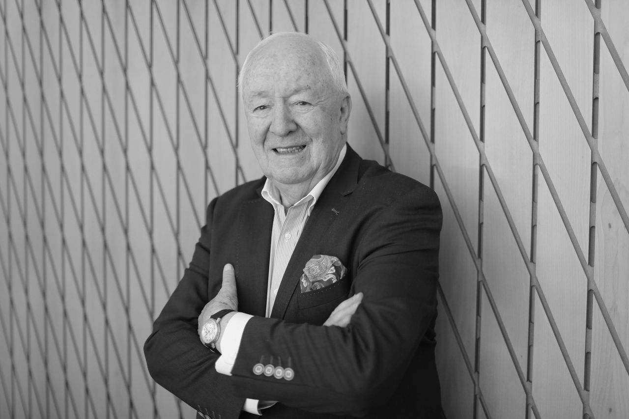 Robert Mucha zmarł nagle podczas spaceru. Oddają hołd legendzie