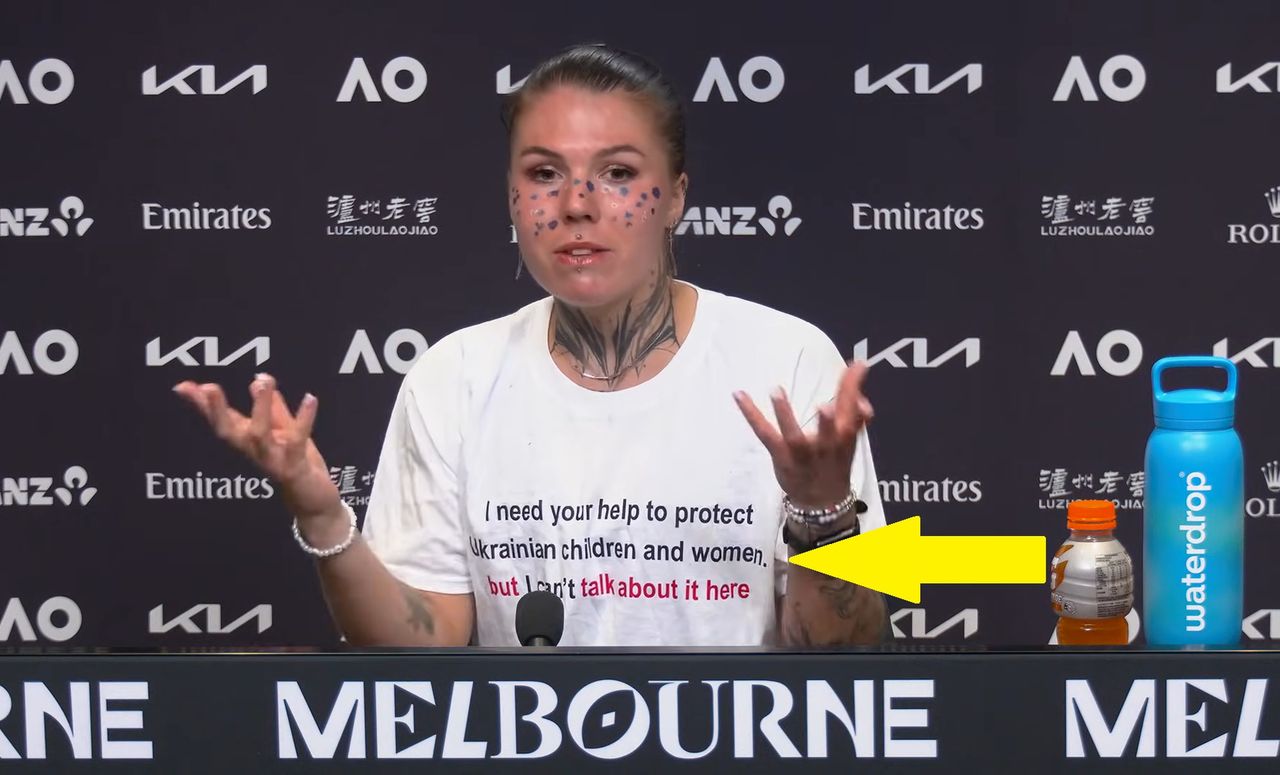 Patrzyli na twarz Ukrainki, ale ważniejszy był napis na koszulce