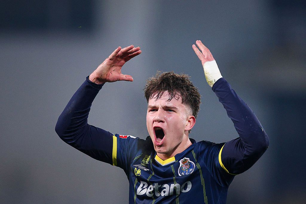 Wystarczyło kilkanaście minut. Oto co piszą o Pietuszewskim - SportoweFakty