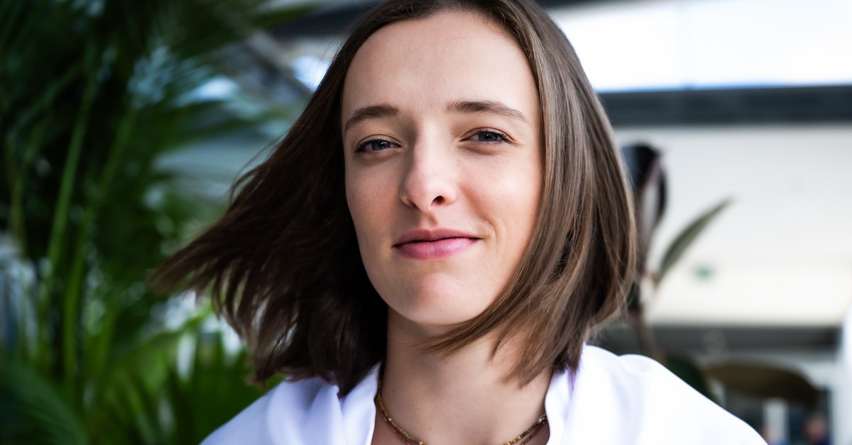 Marianna Schreiber namiętnie pocałowała Piotra Korczarowskiego na wizji. Burza w sieci