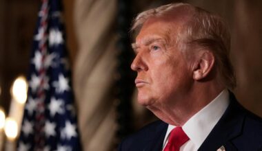 Antyukraińska polityka Trumpa. "NYT": Stoi za tym chaos i wewnętrzne konflikty