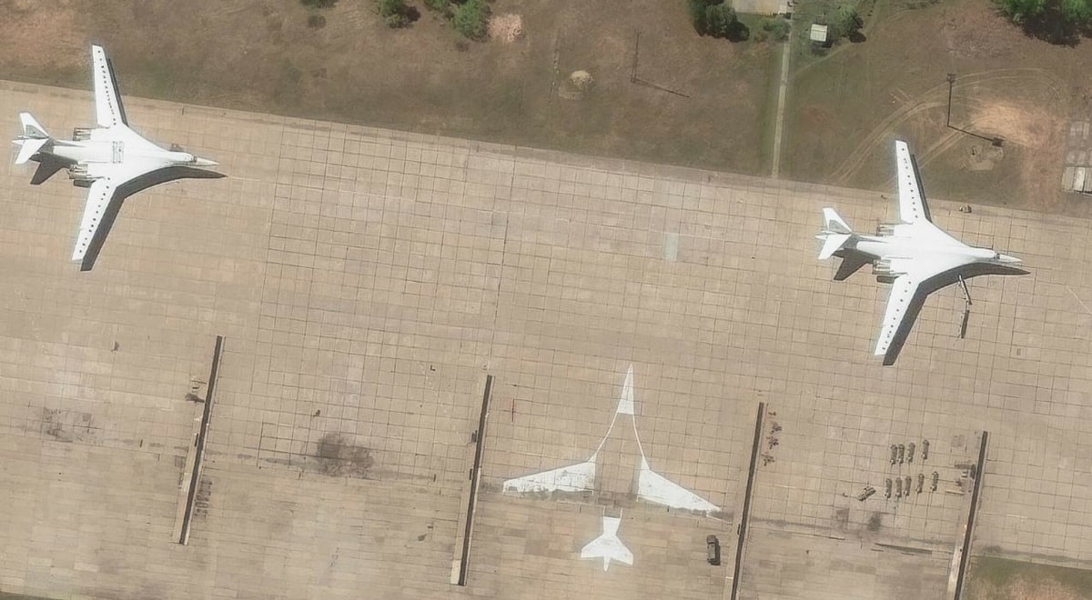 Satelity zajrzały do rosyjskiej bazy. Samoloty zaczęły znikać jeden po drugim - Świat