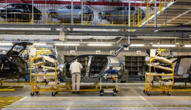 Fabryka Stellantis zwalnia. Setki osób może stracić pracę. Mówią o "strachu"