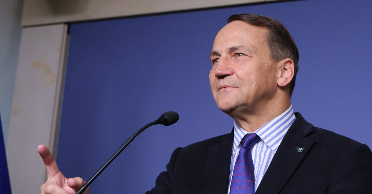 Radosław Sikorski odpowiada Karolowi Nawrockiemu. "Umożliwia mu to rząd"