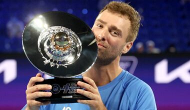 Tenisista z pucharem