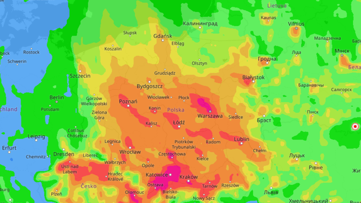 Trujące cząsteczki nad Polską. Czerwone plamy na mapie Europy - Polska