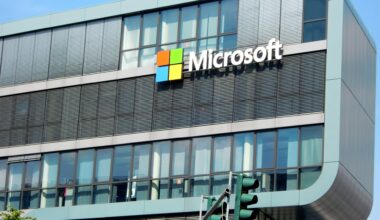 Microsoft ma zwolnić 22 tys. pracowników? Sprzeczne doniesienia na temat planów giganta
