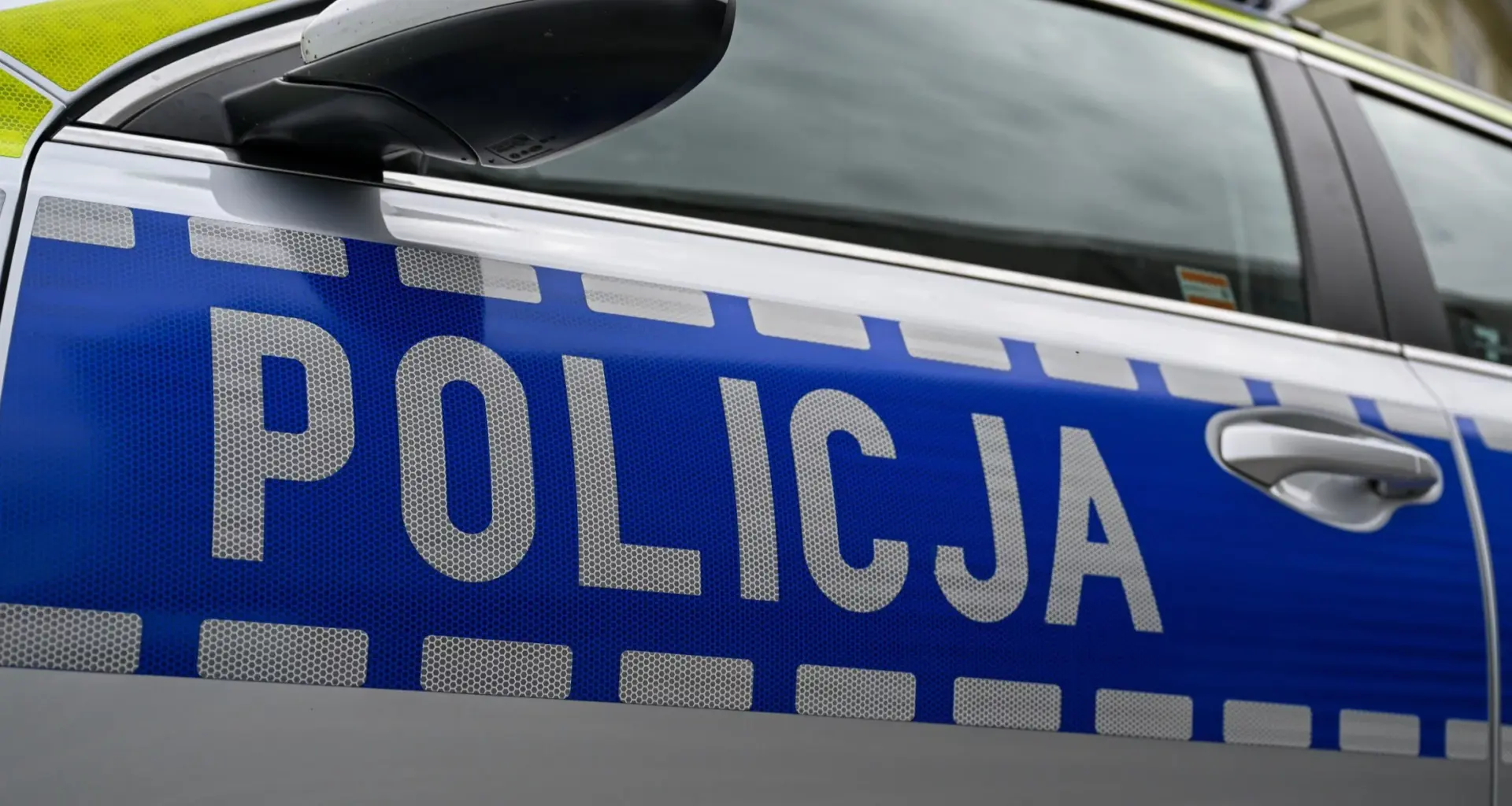 Policyjny radiowóz, zdjęcie ilustracyjne