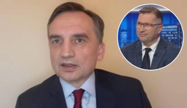 Przemysław Czarnek w garniturze i krawacie, z mniejszym zdjęciem w tle przedstawiającym innego mężczyznę.