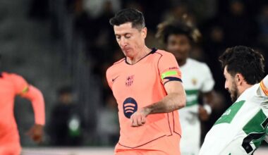 Robert Lewandowski w meczu z Elche