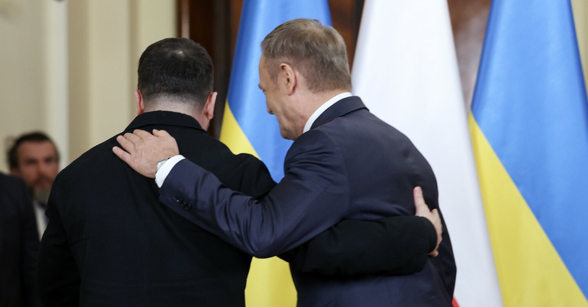 Wołodymyr Zełenski i Donald Tusk na spotkaniu w Warszawie, 19 grudnia 2025 r. Zdjęcie: ANDRZEJ IWANCZUK/REPORTER‍