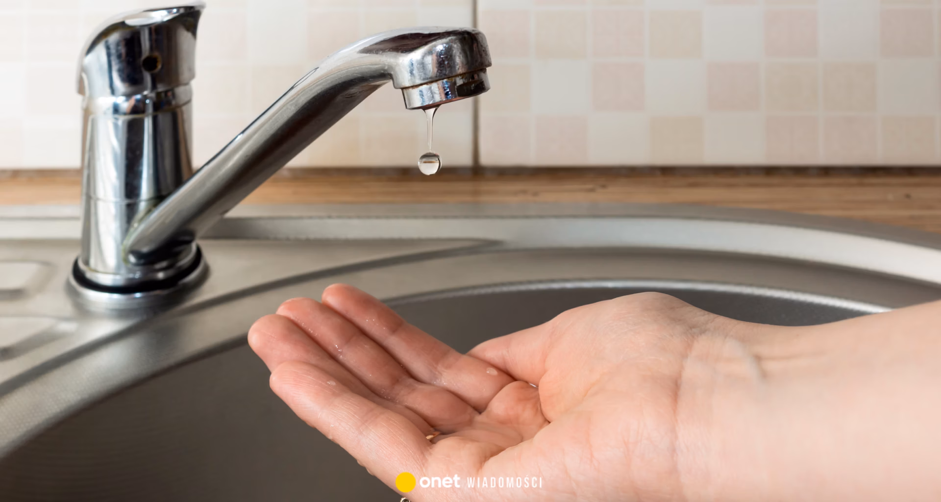 Poważna awaria w Warszawie. Mieszkańcy centrum bez bieżącej wody - Onet Wiadomości