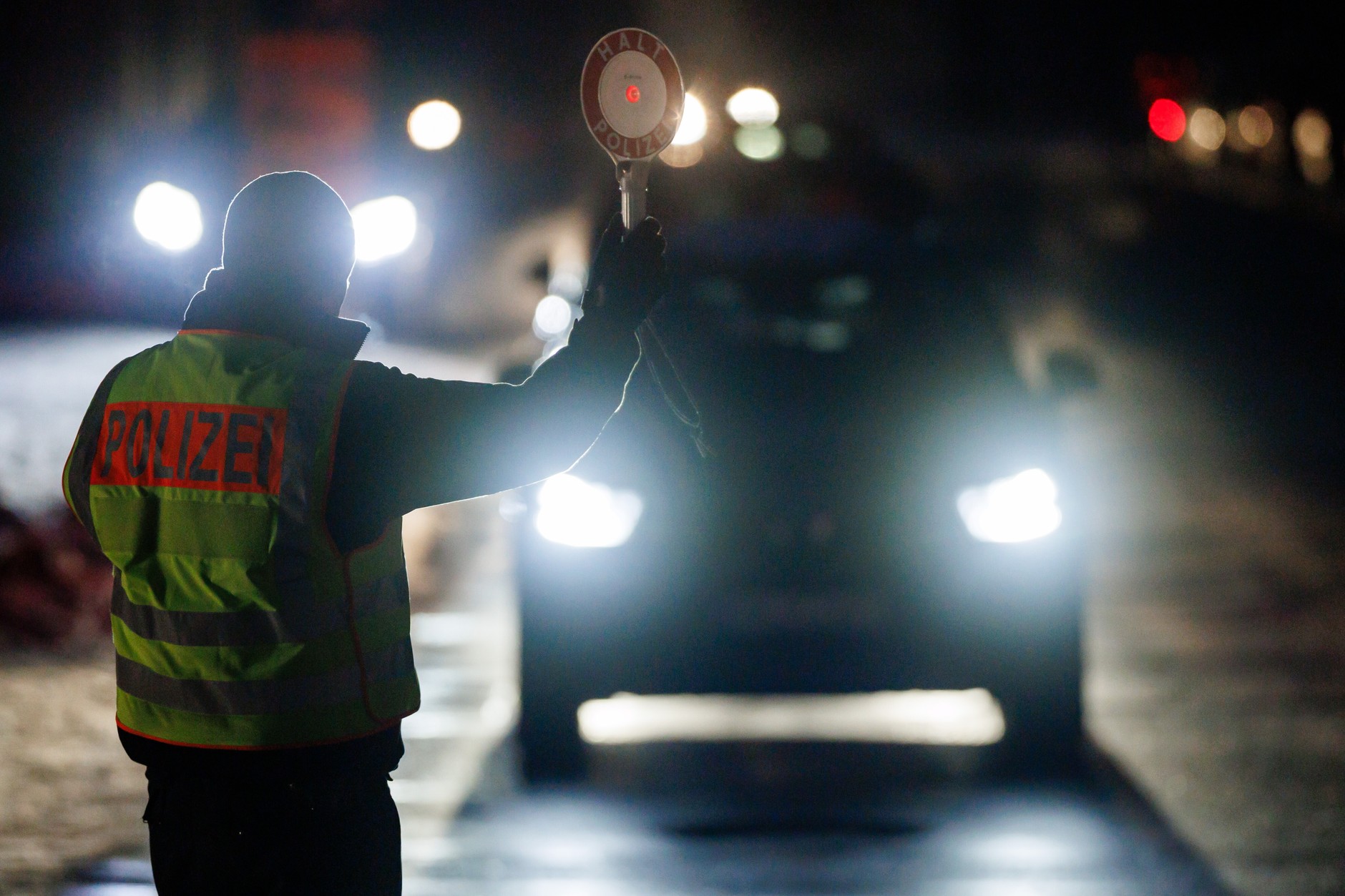 Ciemne ulice Berlina w ostatnich dniach