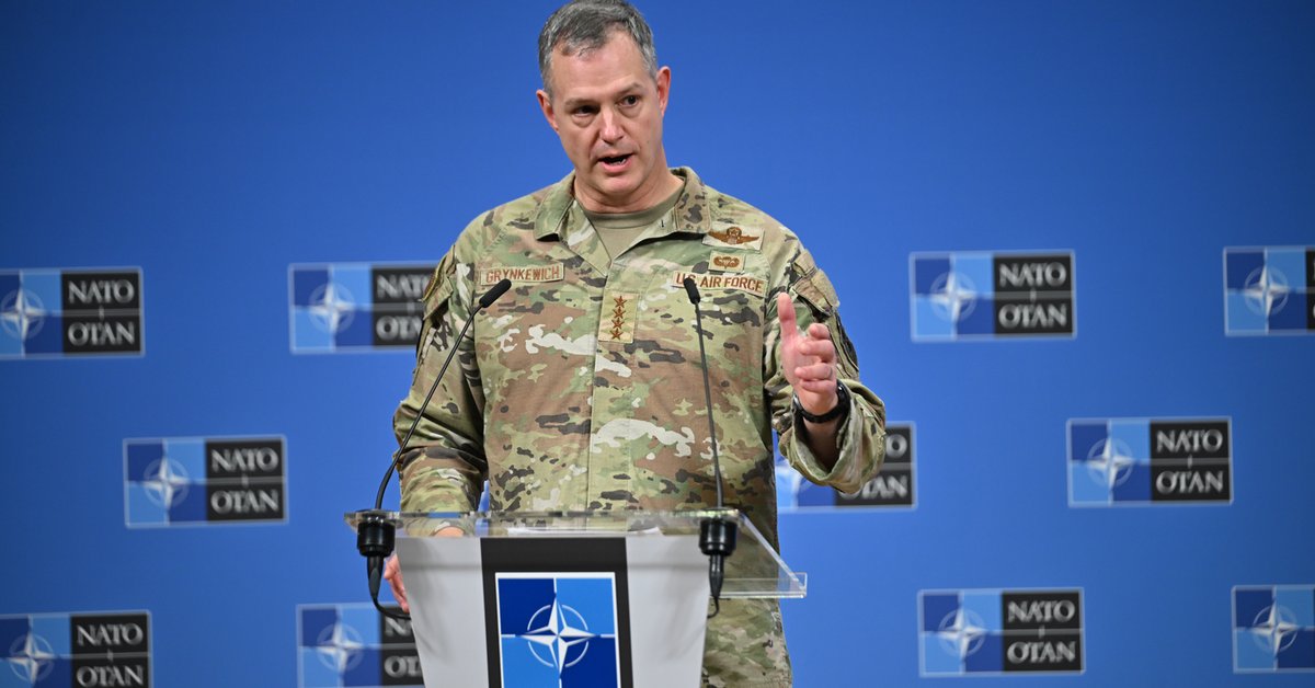 Naczelny dowódca wojsk NATO o Grenlandii. "Rosjanie nie badają tam fok" - Onet