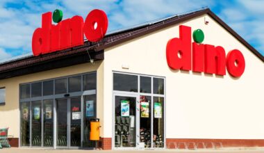 W Dino zacznie się już w środę. "2+1 gratis" i gigantyczne obniżki, klienci się obkupią