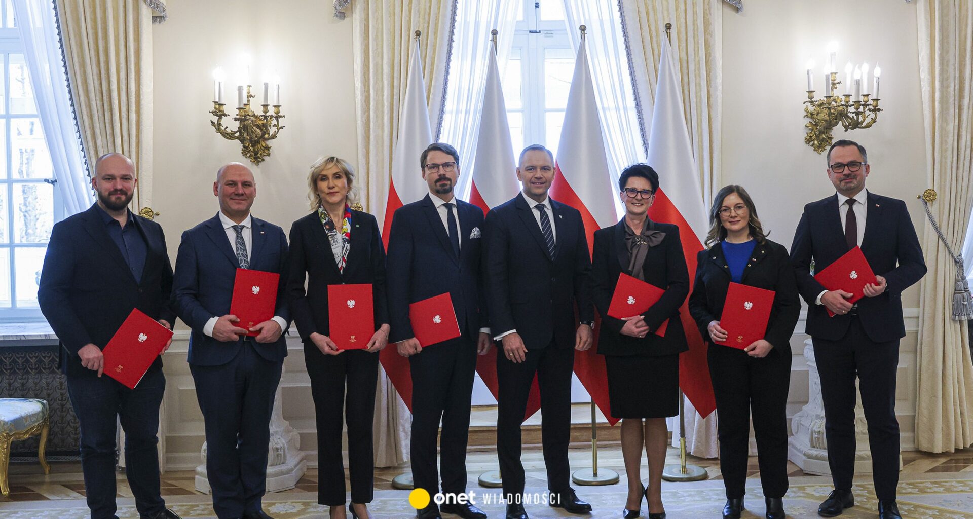 "Drużyna" Karola Nawrockiego. Otoczył się siódemką posłów. Nie tylko z opozycji - Onet Wiadomości