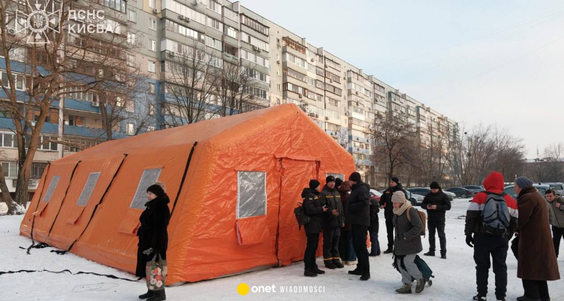 "Ludzie siedzą bez ogrzewania przez kilka dni w największe mrozy". Krytyczna sytuacja w Kijowie