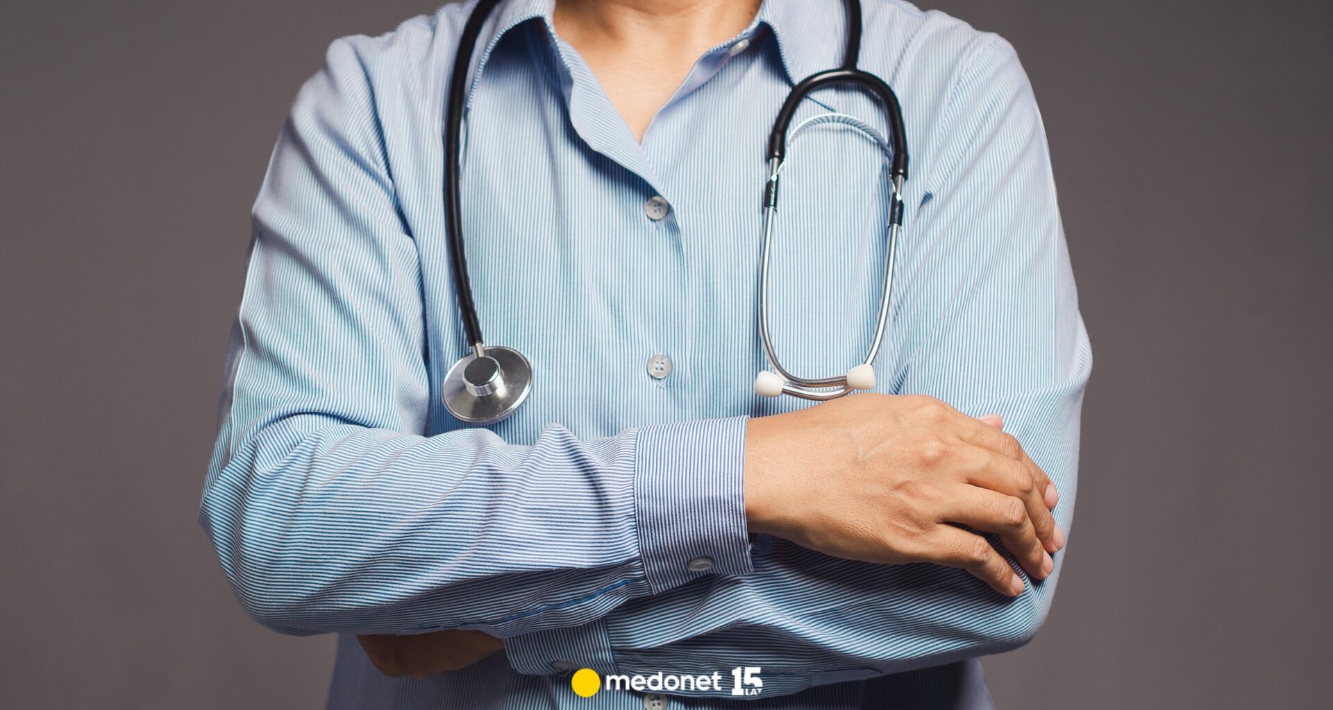 Sztuczna inteligencja stworzyła lekarza. Ponad 100 tys. osób uwierzyło w jego cudowny suplement