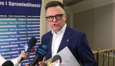 Szymon Hołownia o wyborach w Polsce 2050. Pisze o "oddaniu pełnej odpowiedzialności"