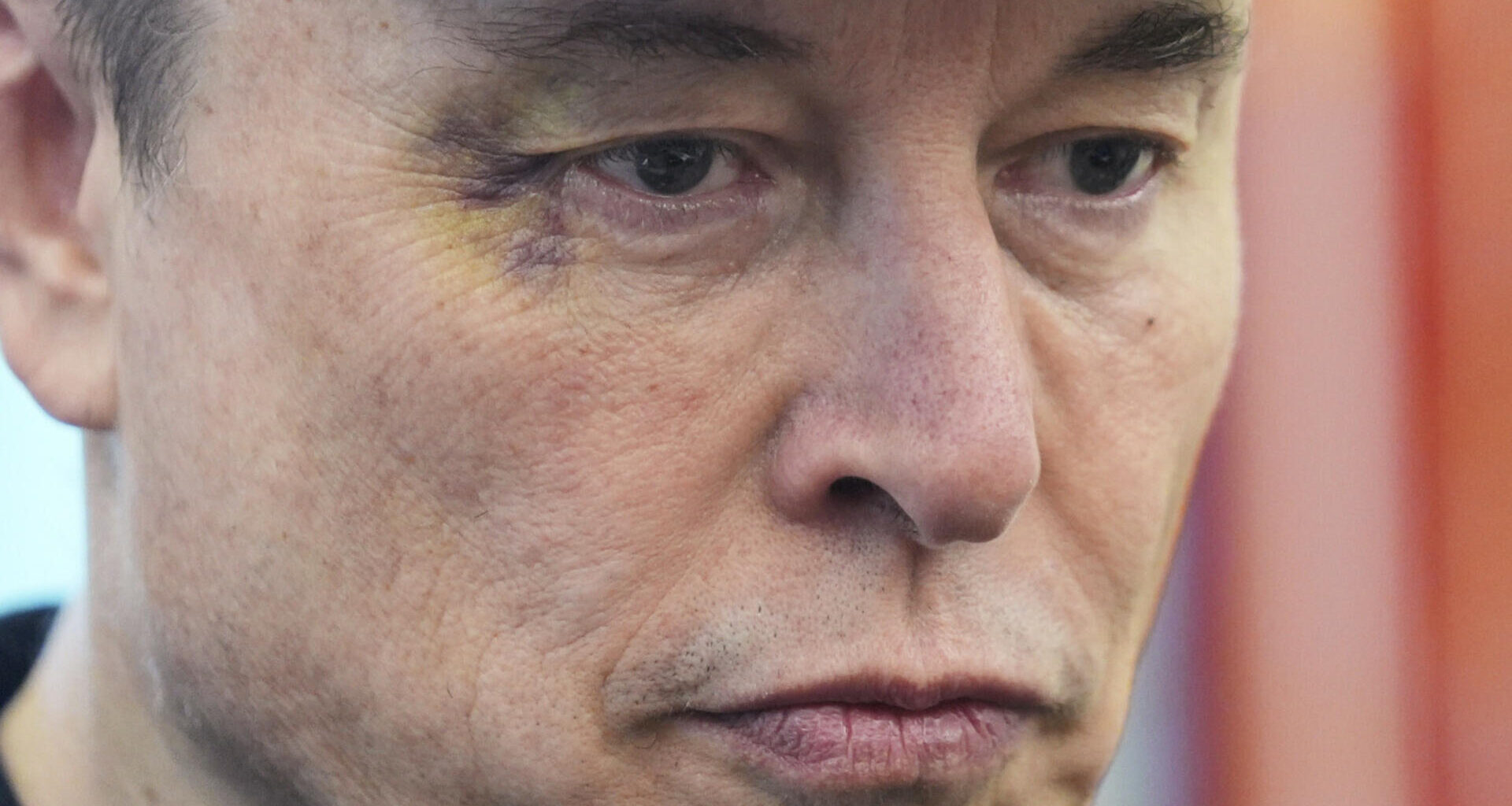 Elon Musk pokonany. Chińczycy rozłożyli go na łopatki