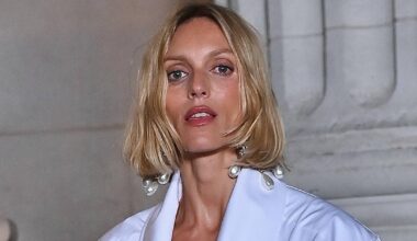 Anja Rubik zachwyciła na Paris Fashion Week. Klasyka w nowoczesnym wydaniu