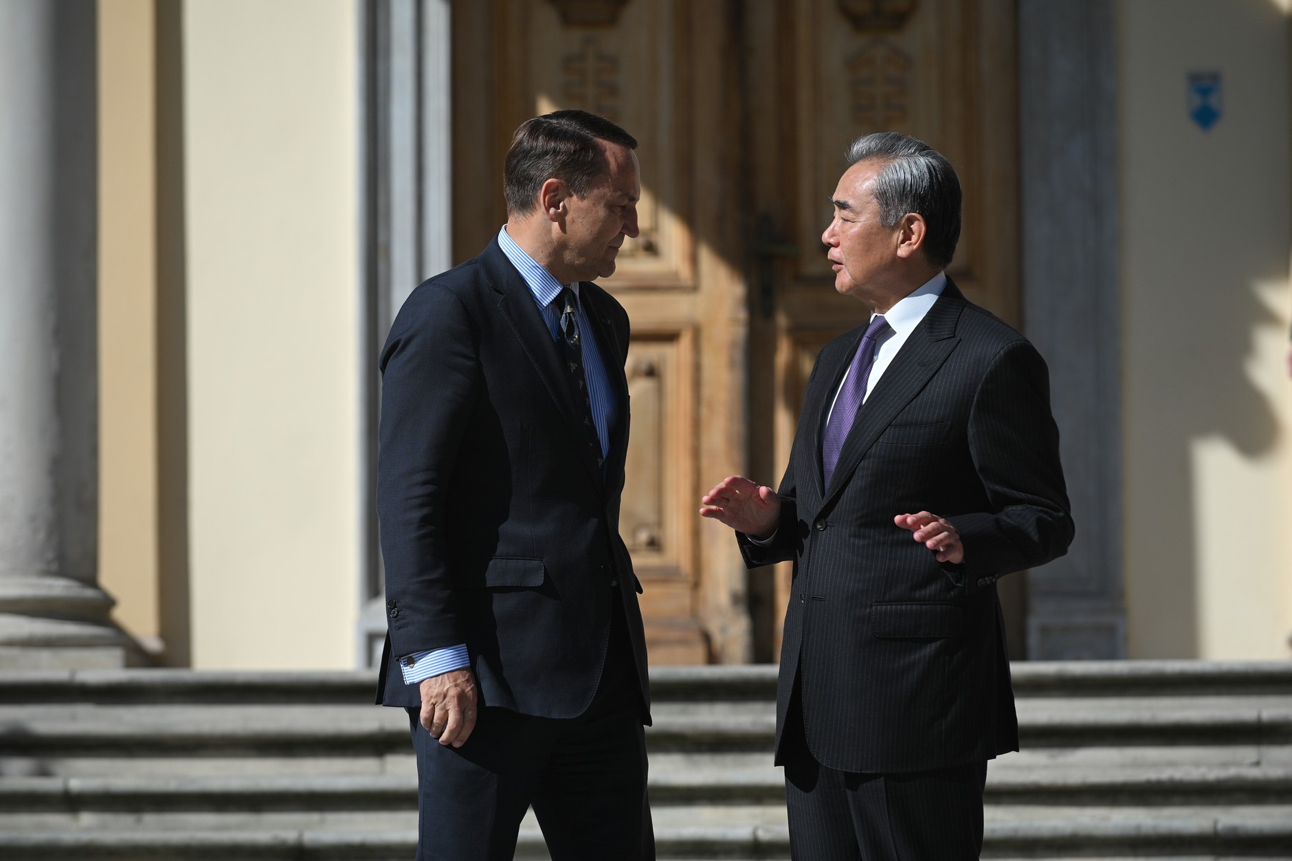 Radosław Sikorski i Wang Yi