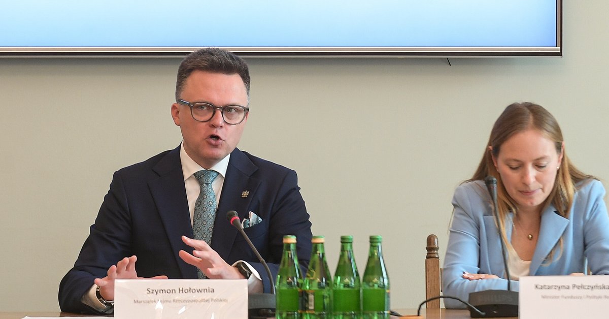 Napięcia w Polsce 2050. Hołownia stawia warunki. "Szantaż emocjonalny" - Onet